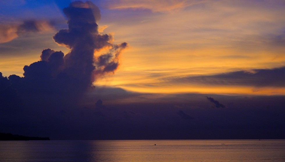 закат на Бали
